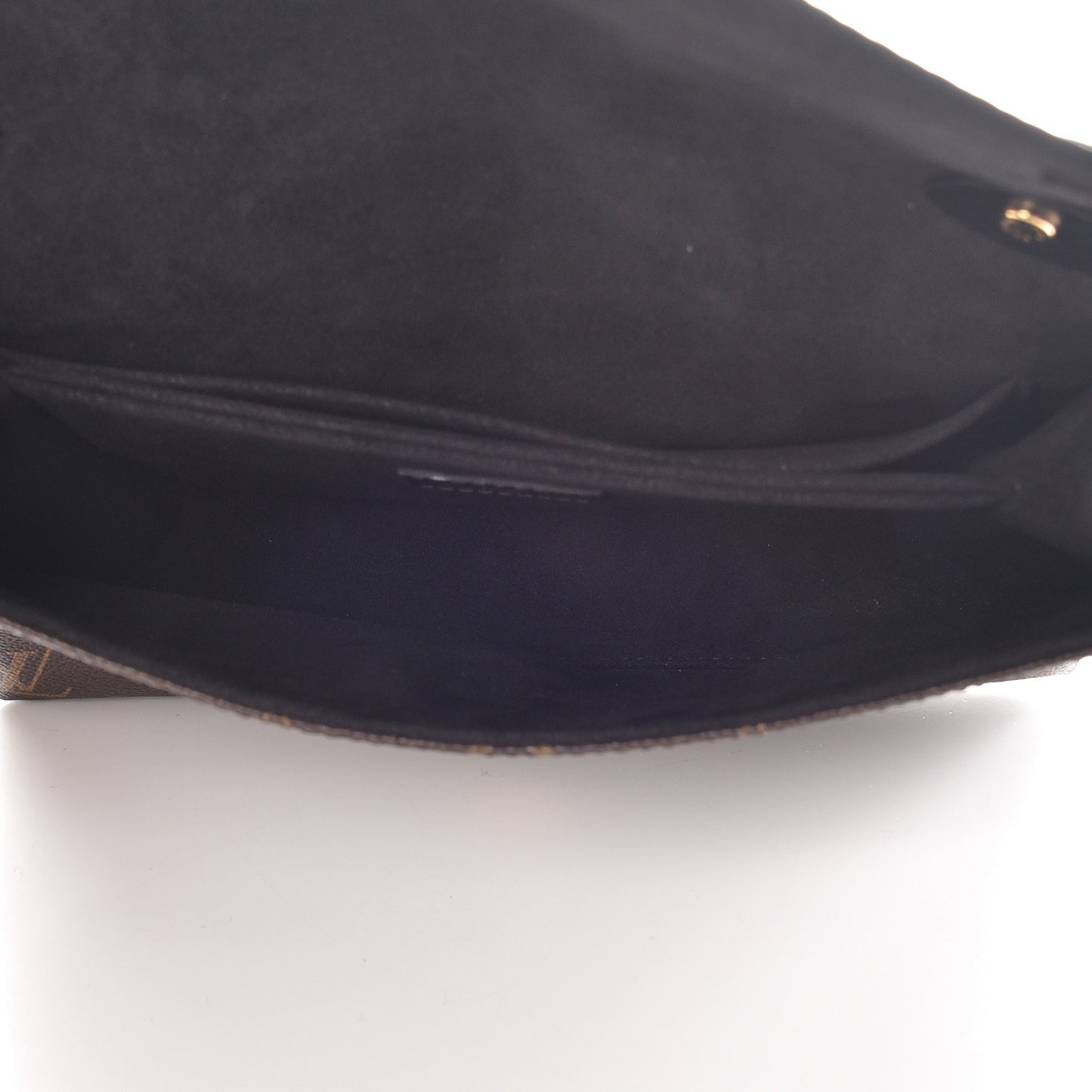 Epi Monogram Saint Michel Black