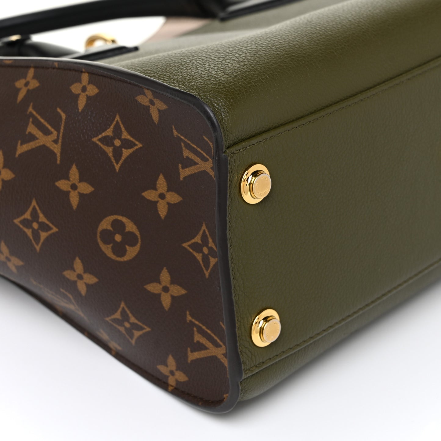 Calfskin Monogram On My Side MM Laurier Green Toffee Latte Beige