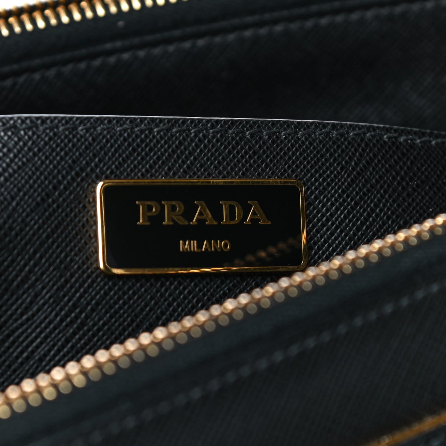 Saffiano Large Galleria Double Zip Tote Black