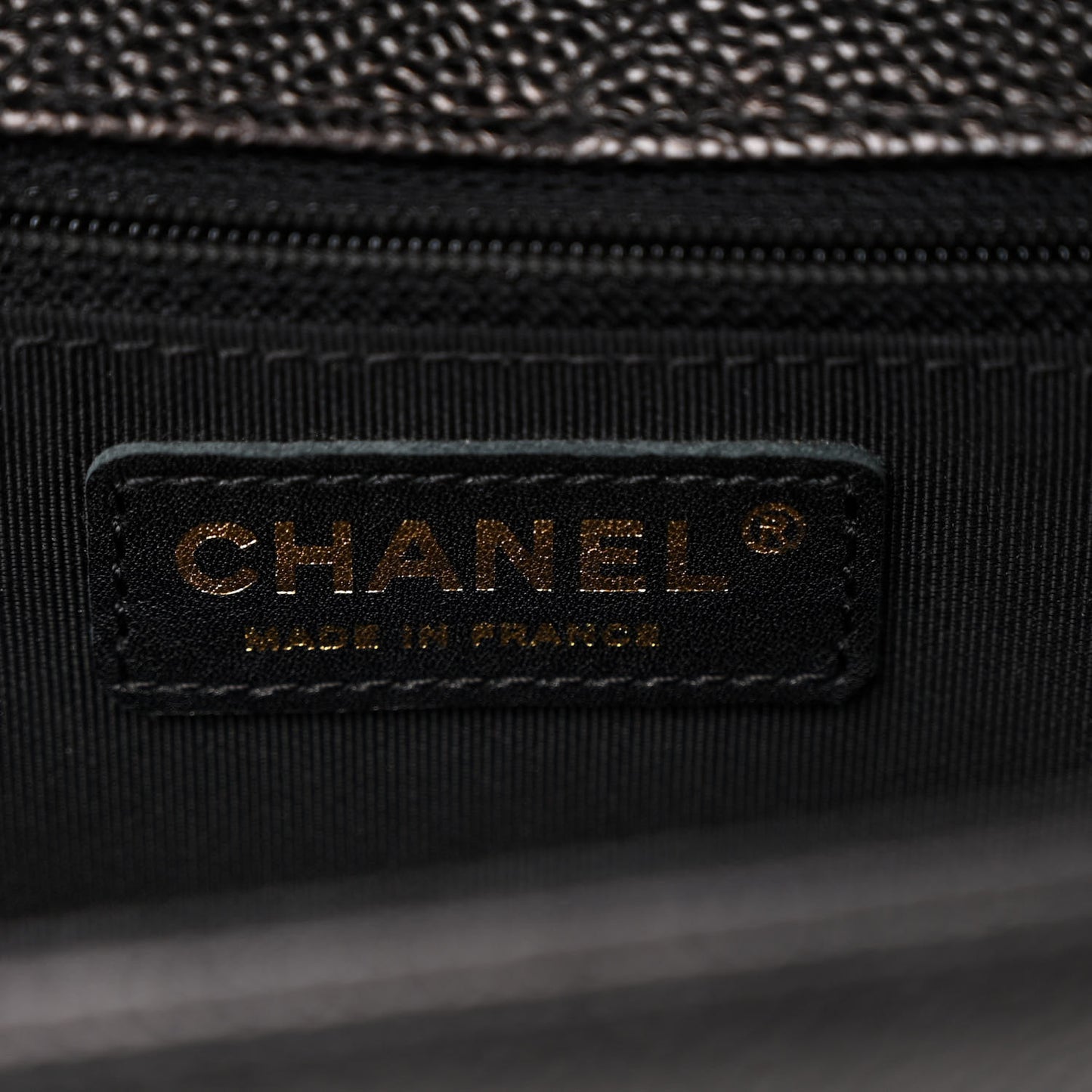 Caviar Quilted New Medium Boy Flap Black