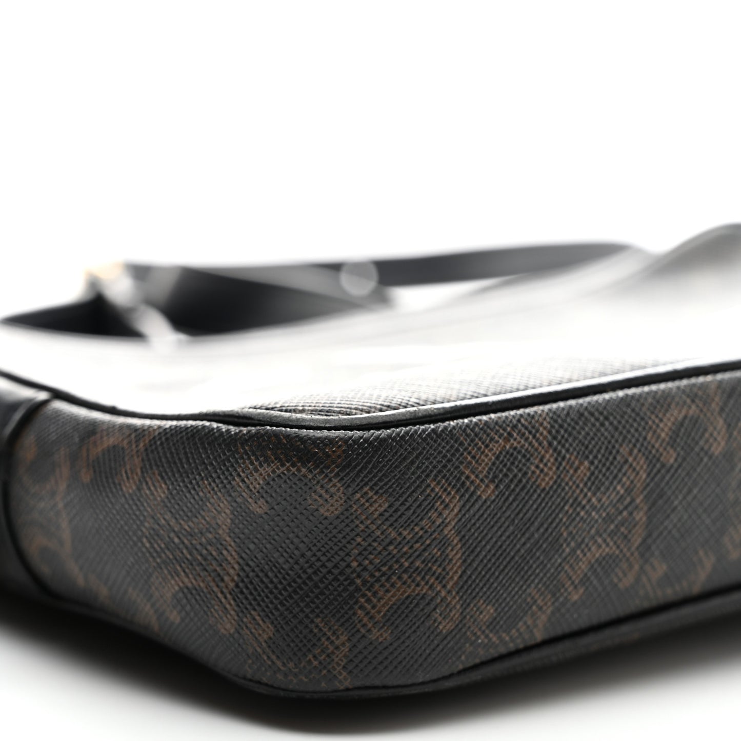 Triomphe Canvas Medium Messenger Bag Black