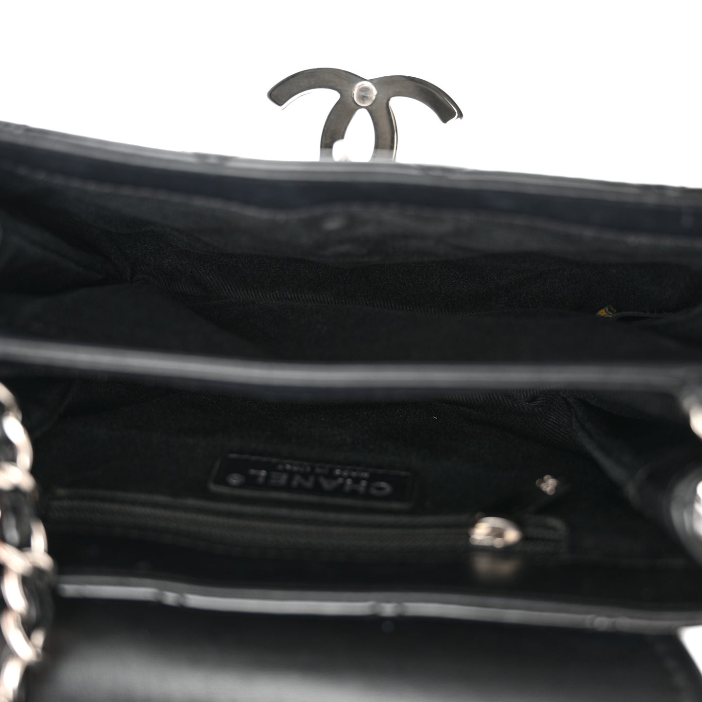 Patent Quilted Hamptons Flap Bag Black