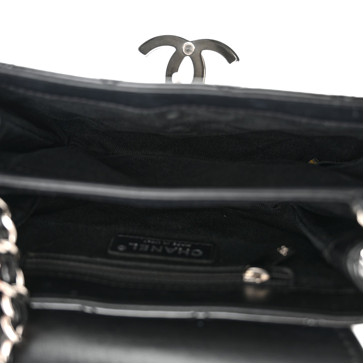 Chanel Patent Quilted Hamptons Flap Bag Black 5 of 12