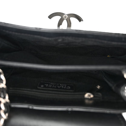 Chanel Patent Quilted Hamptons Flap Bag Black 5 of 12