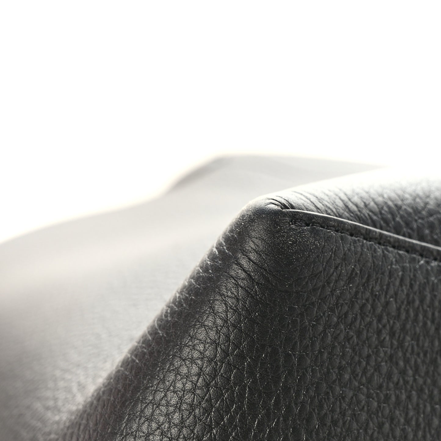 Grained Calfskin Medium N/S Park Tote Black