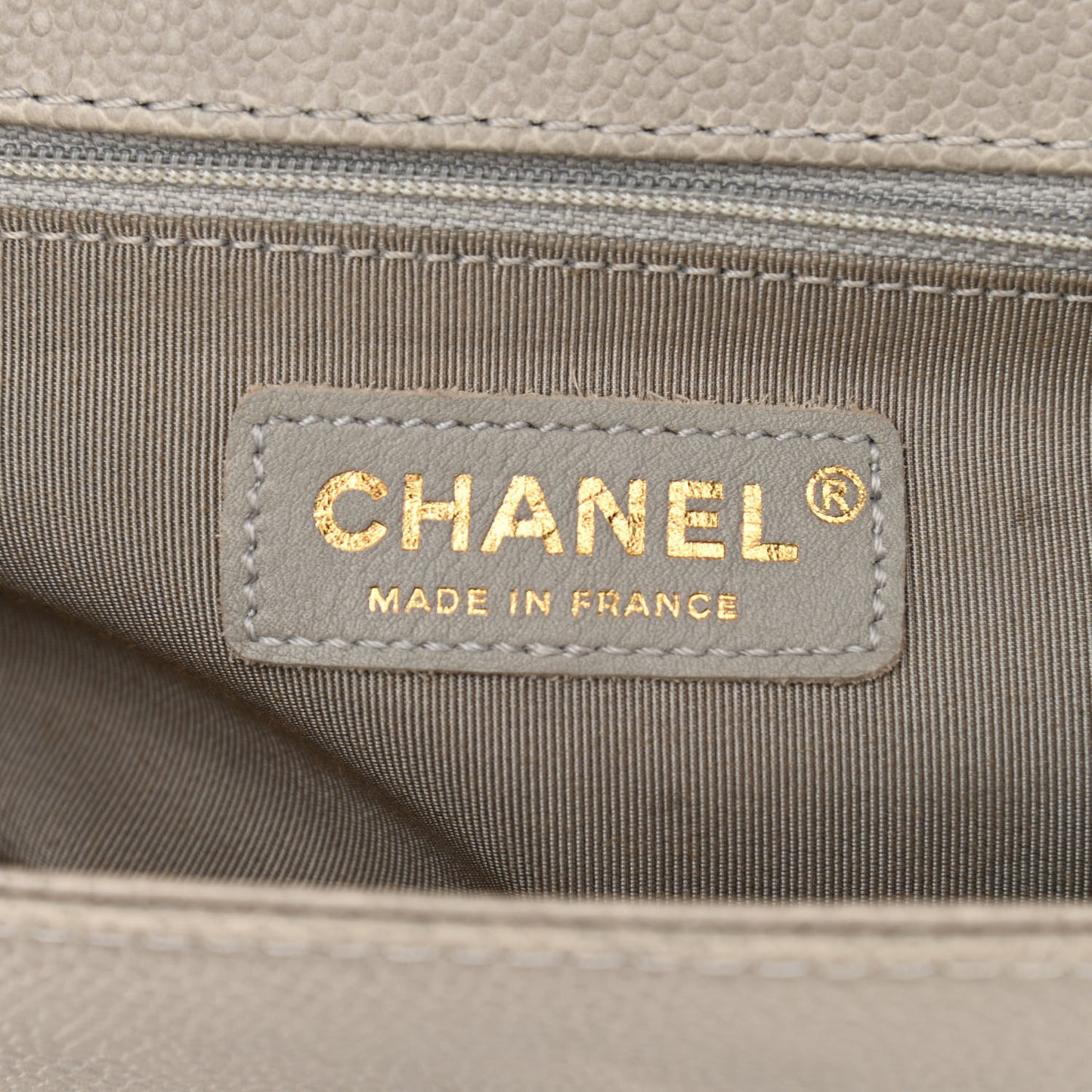 Caviar Quilted New Medium Boy Flap Grey