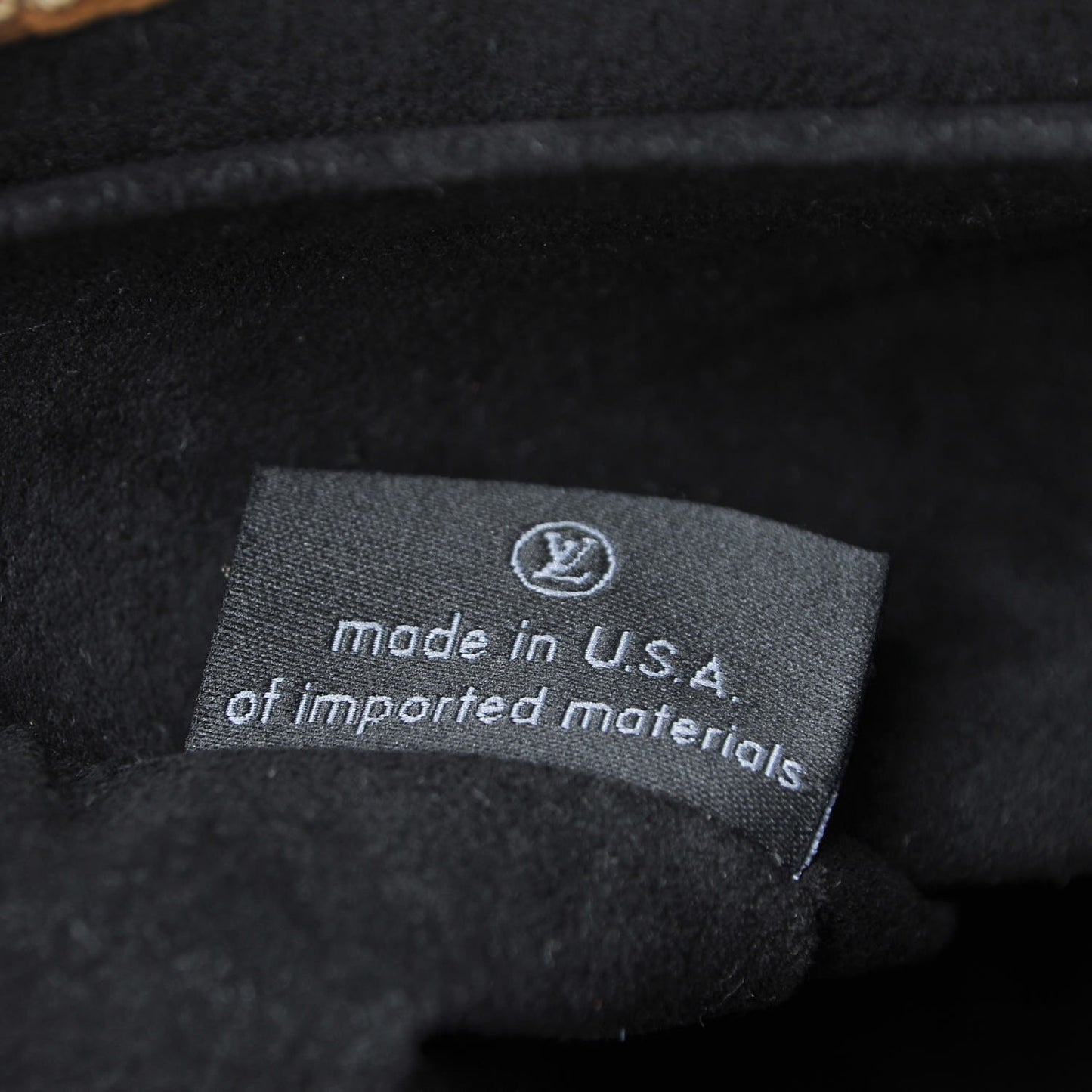 Reverse Monogram Pochette Metis