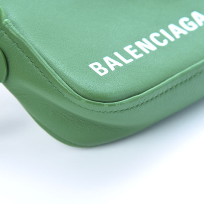 Balenciaga Shiny Day Calfskin M Triangle Pouch Vert Irlandais 10 of 11