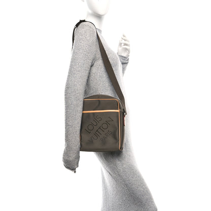 Louis Vuitton Damier Geant Citadin NM Terre 2 of 9