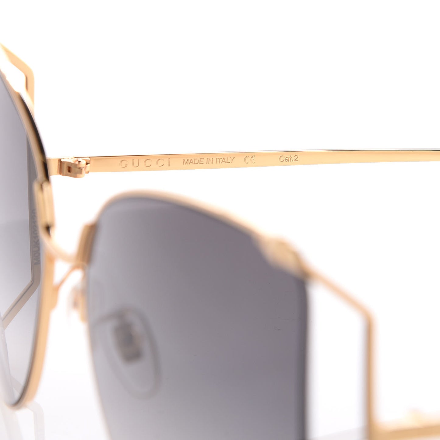Oversized Round Sunglasses GG0252S Gold Grey
