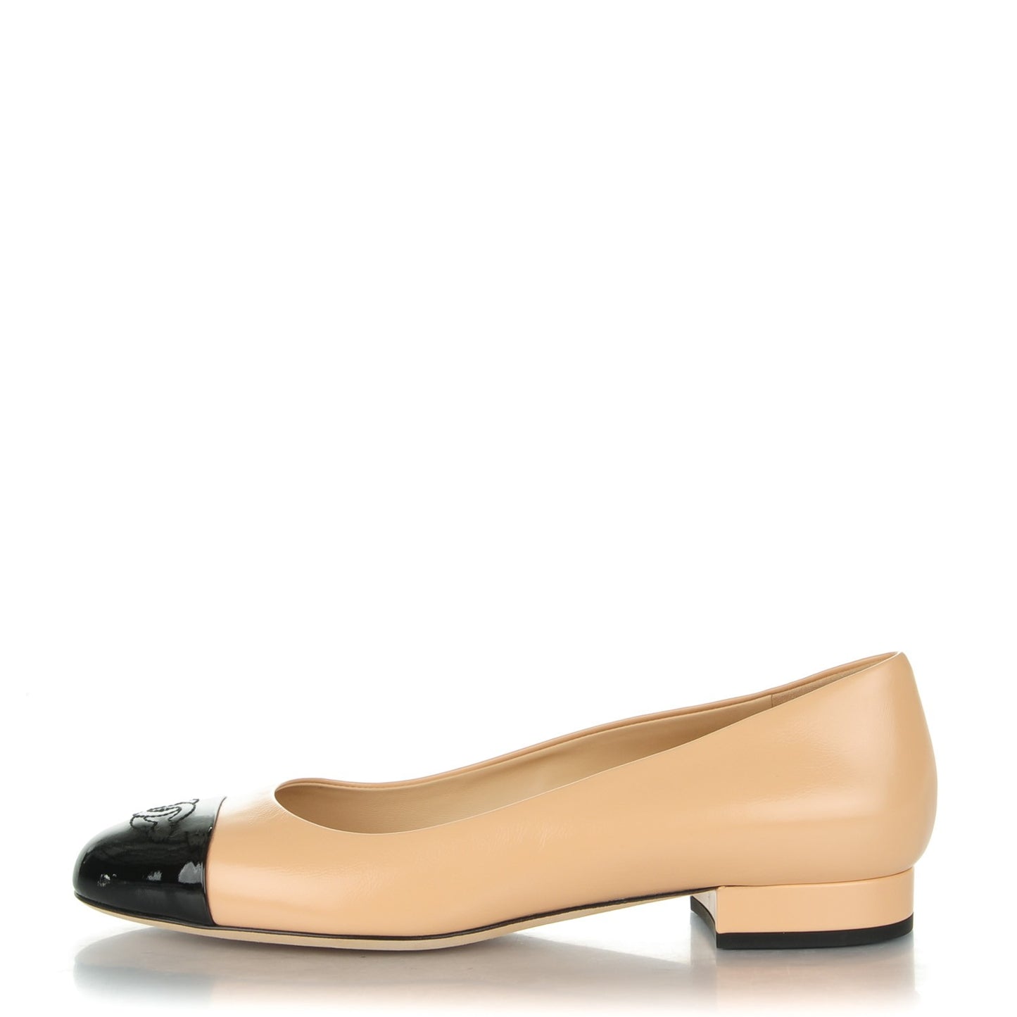 Crumpled Calfskin Patent Cap Toe Ballerina Flats 38 Beige Black