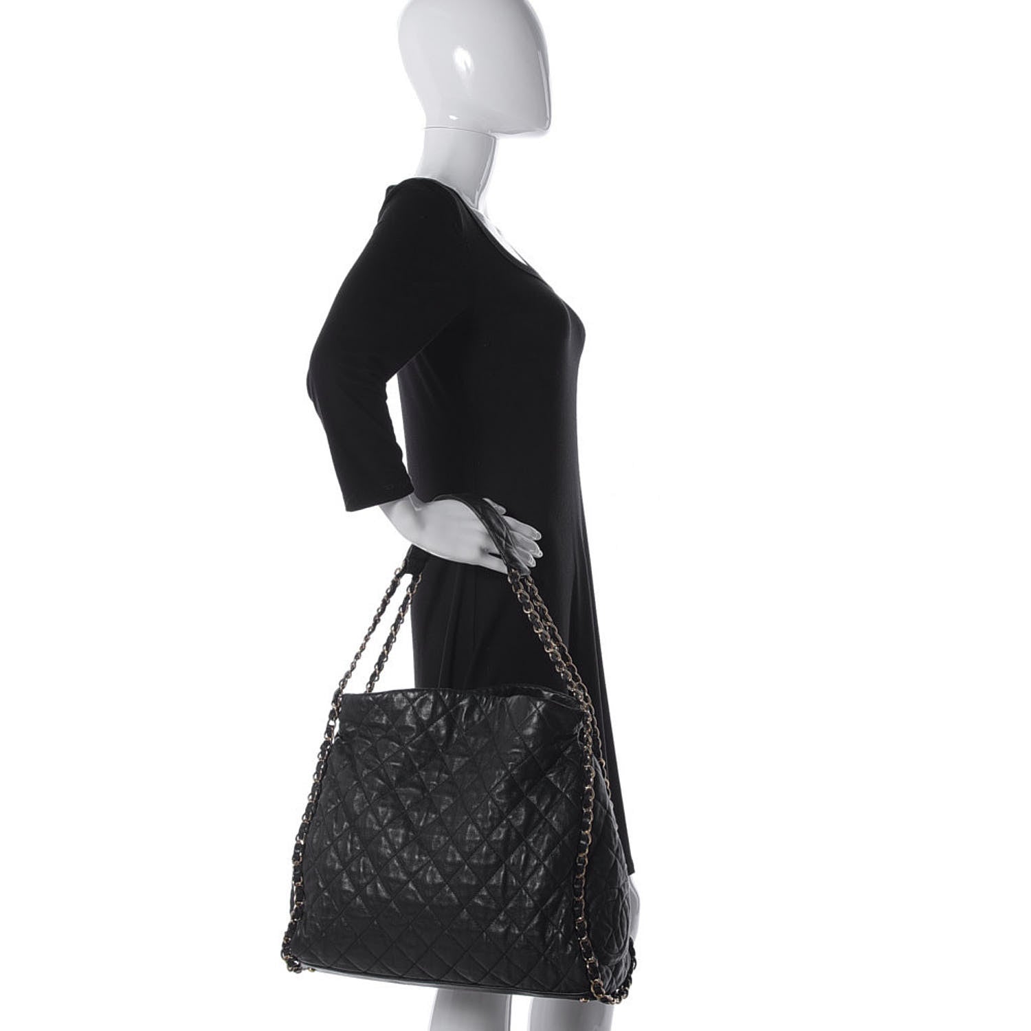 Chanel Calfskin Quilted Large Chain Me Hobo Black 2 of 8
