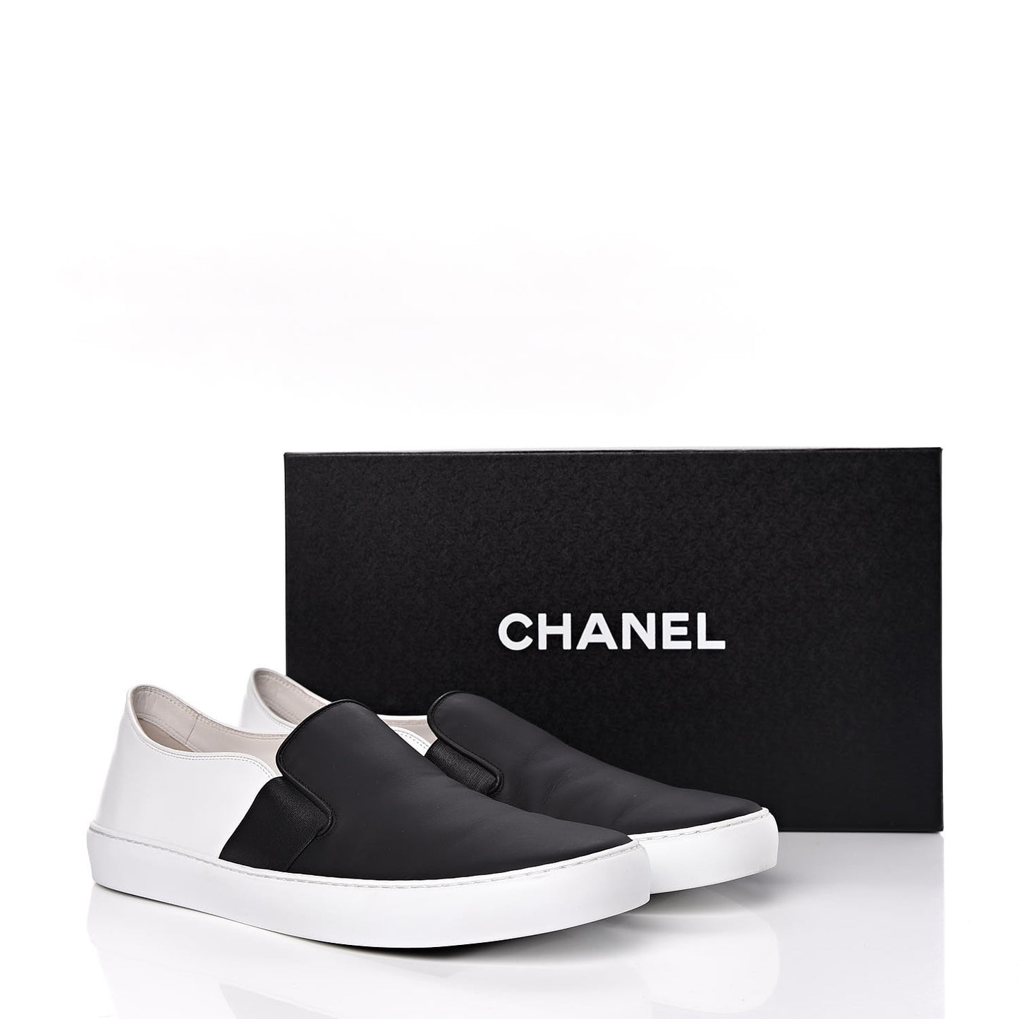 Calfskin Slip On Sneakers 45 White Black
