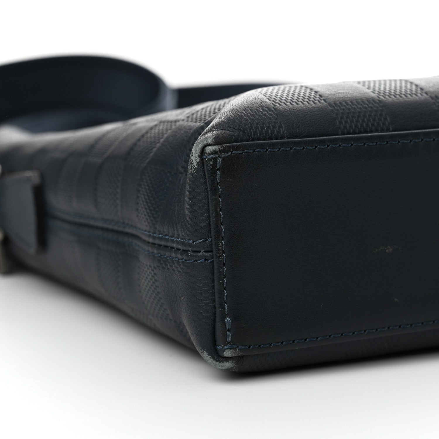 Louis Vuitton Damier Infini Porte-Documents Jour Cosmos 9 of 15