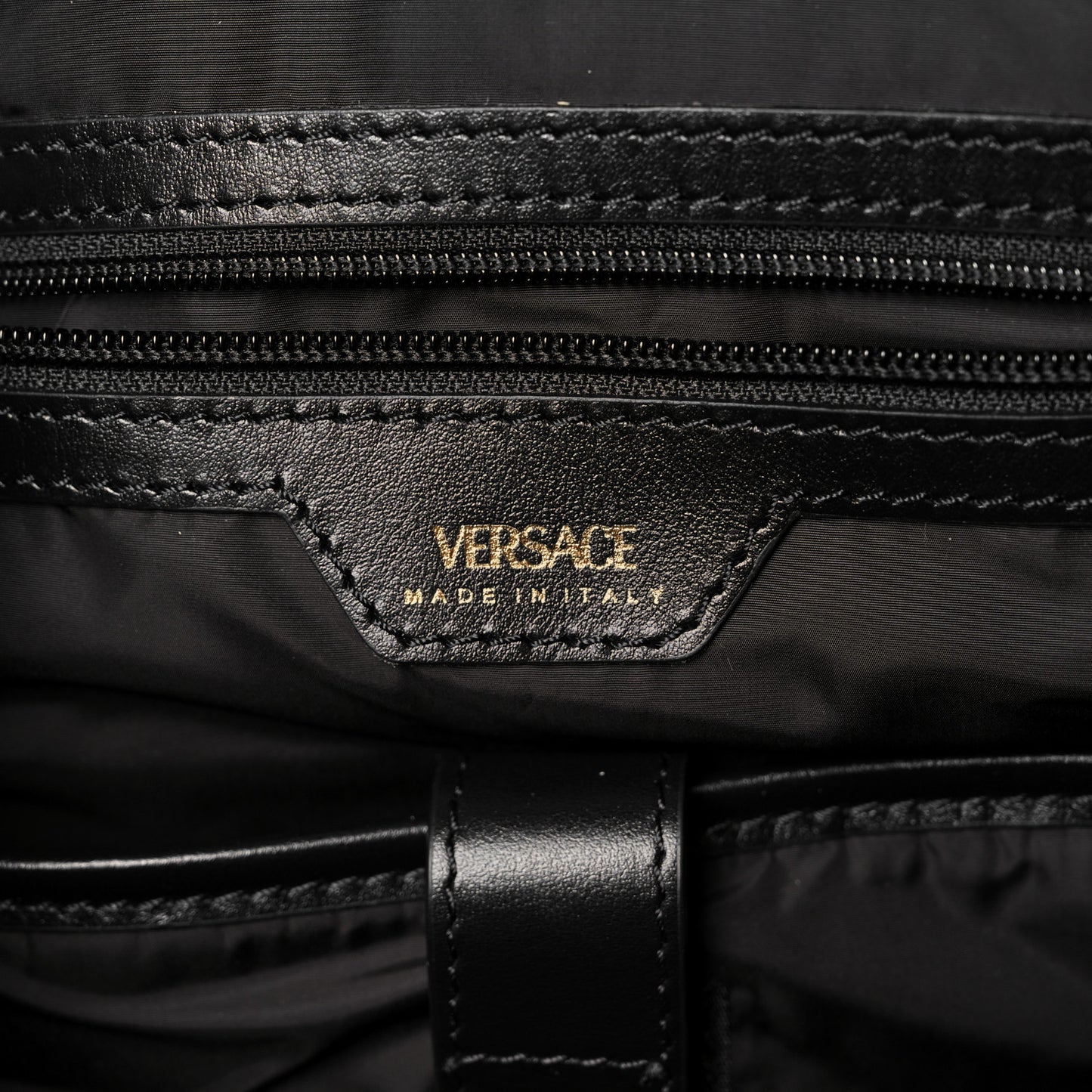 Vinyl Chain Print La Medusa Backpack Black Gold