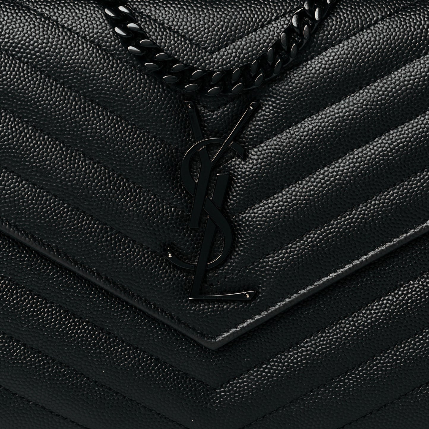 Grain De Poudre Matelasse Chevron Monogram Chain Wallet Black
