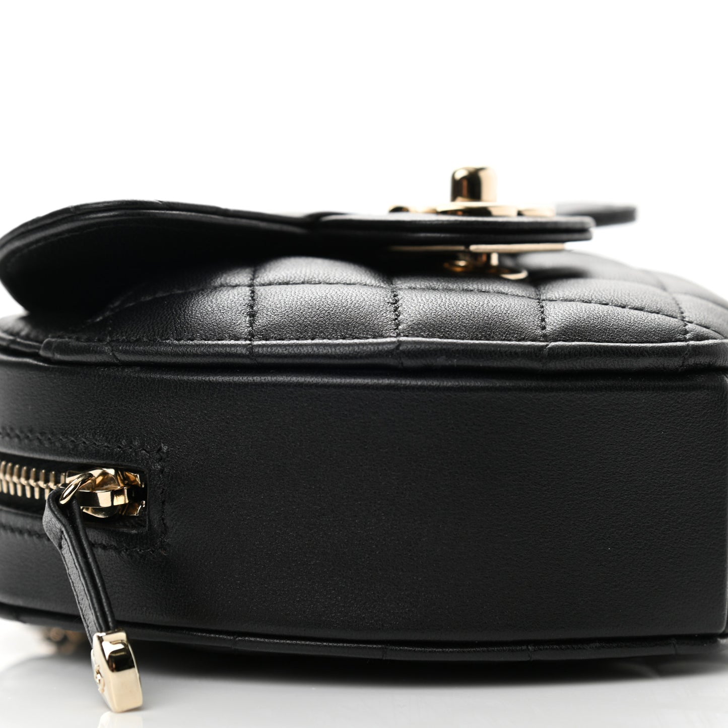 Lambskin Quilted CC In Love Heart Clutch With Chain Black