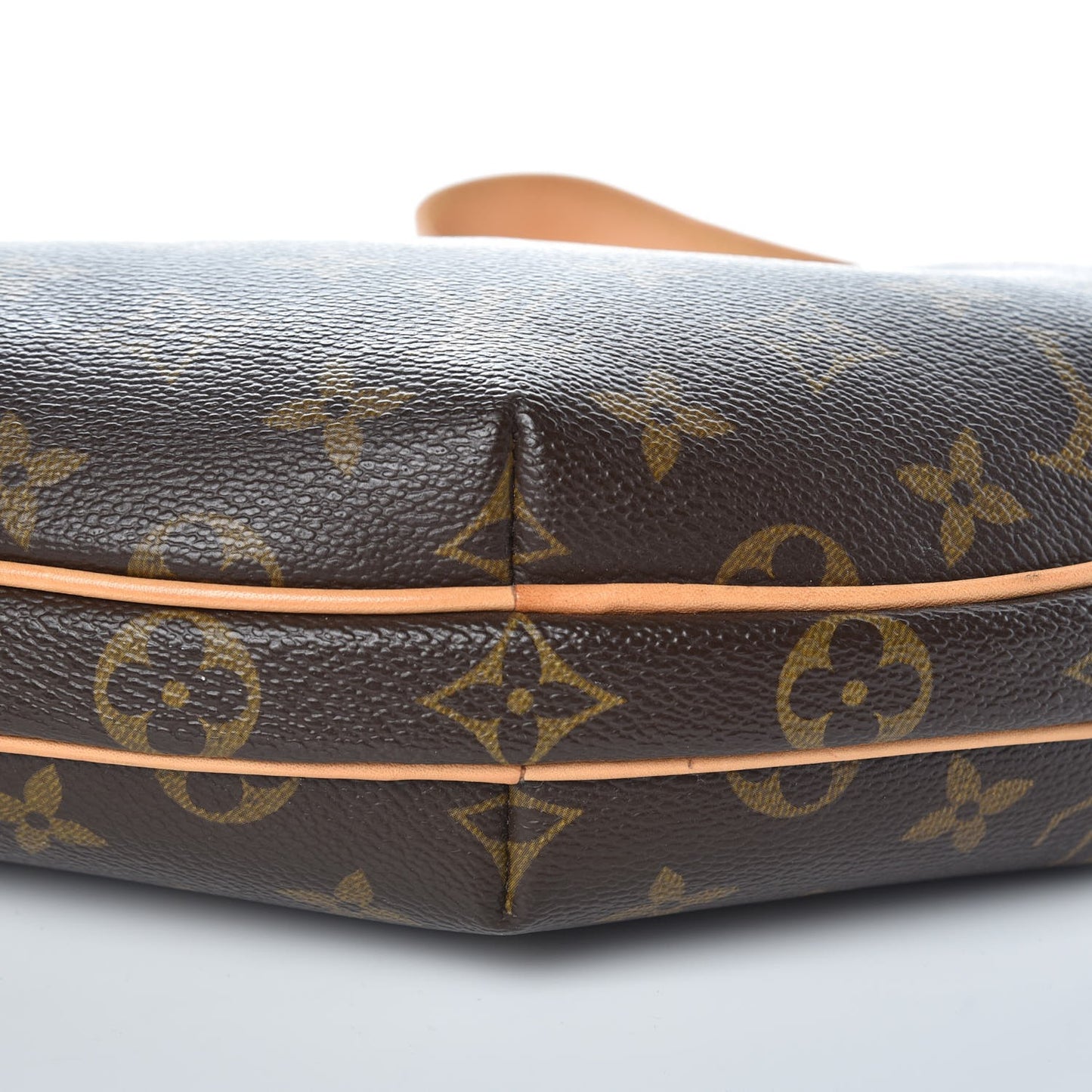 Monogram Croissant PM