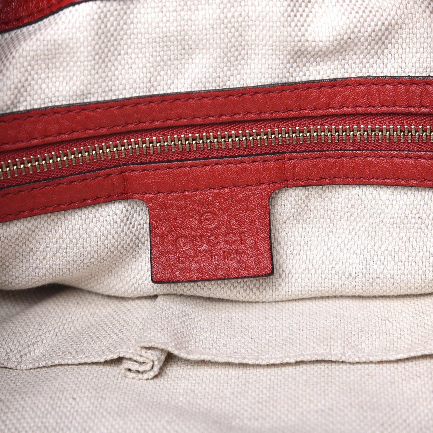 Pebbled Calfskin Medium Soho Chain Shoulder Bag Red