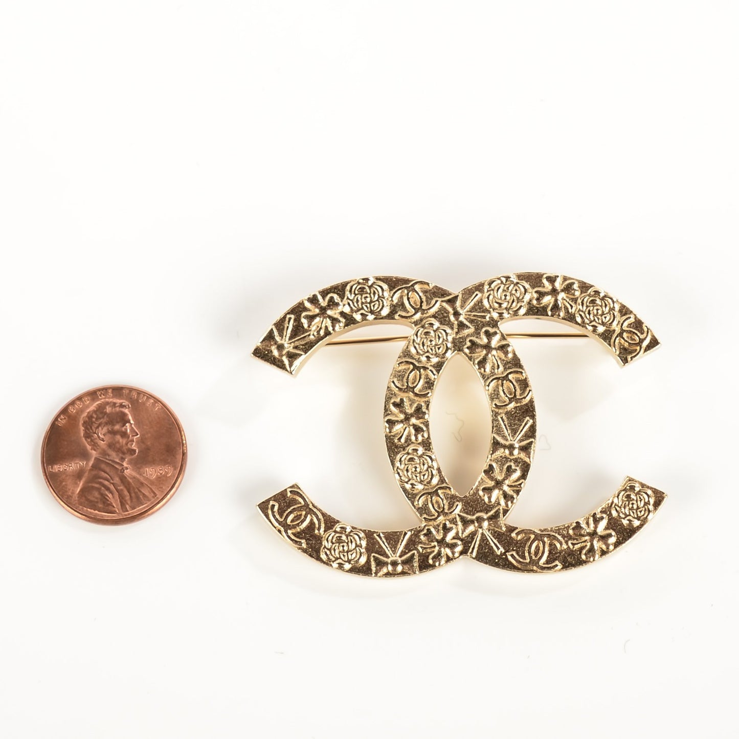 Lucky Symbols CC Brooch Light Gold