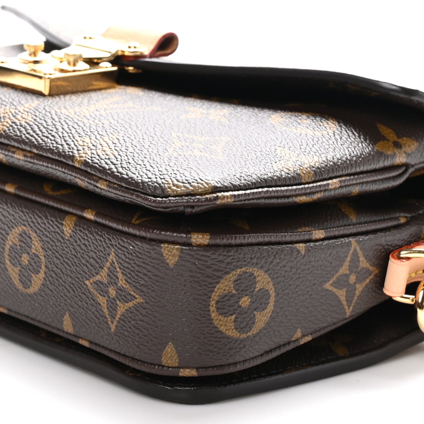 Monogram Pochette Metis East West