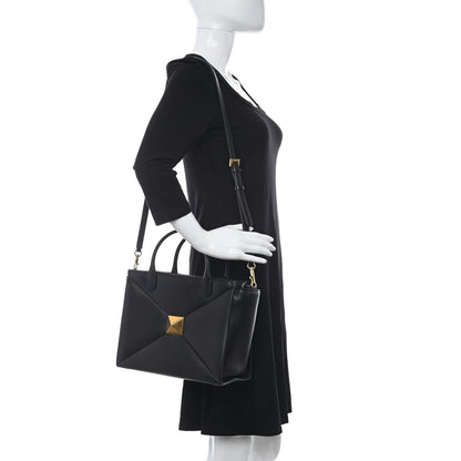 Valentino Garavani Nappa Medium One Stud Handbag Black 2 of 9