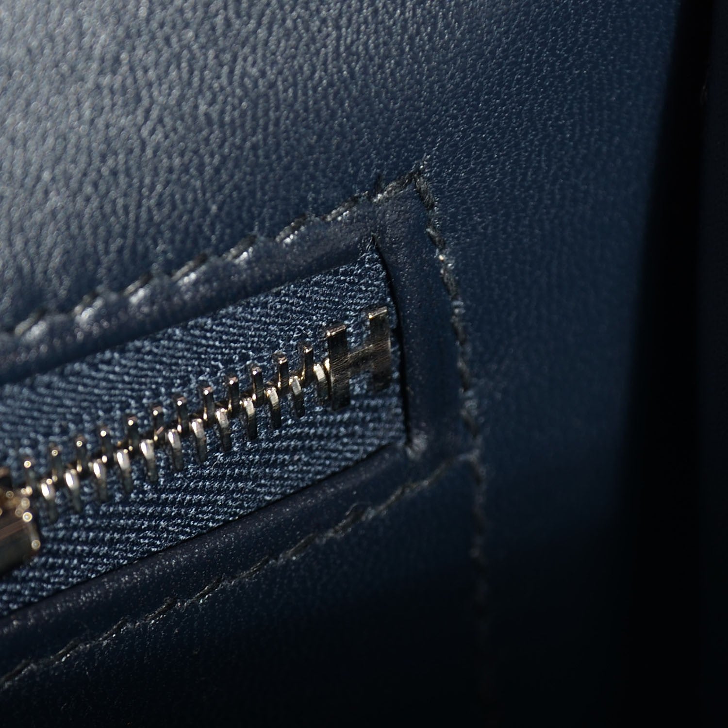 Hermes Veau Sombrero Constance Cartable 29 Bleu Obscur 15 of 16