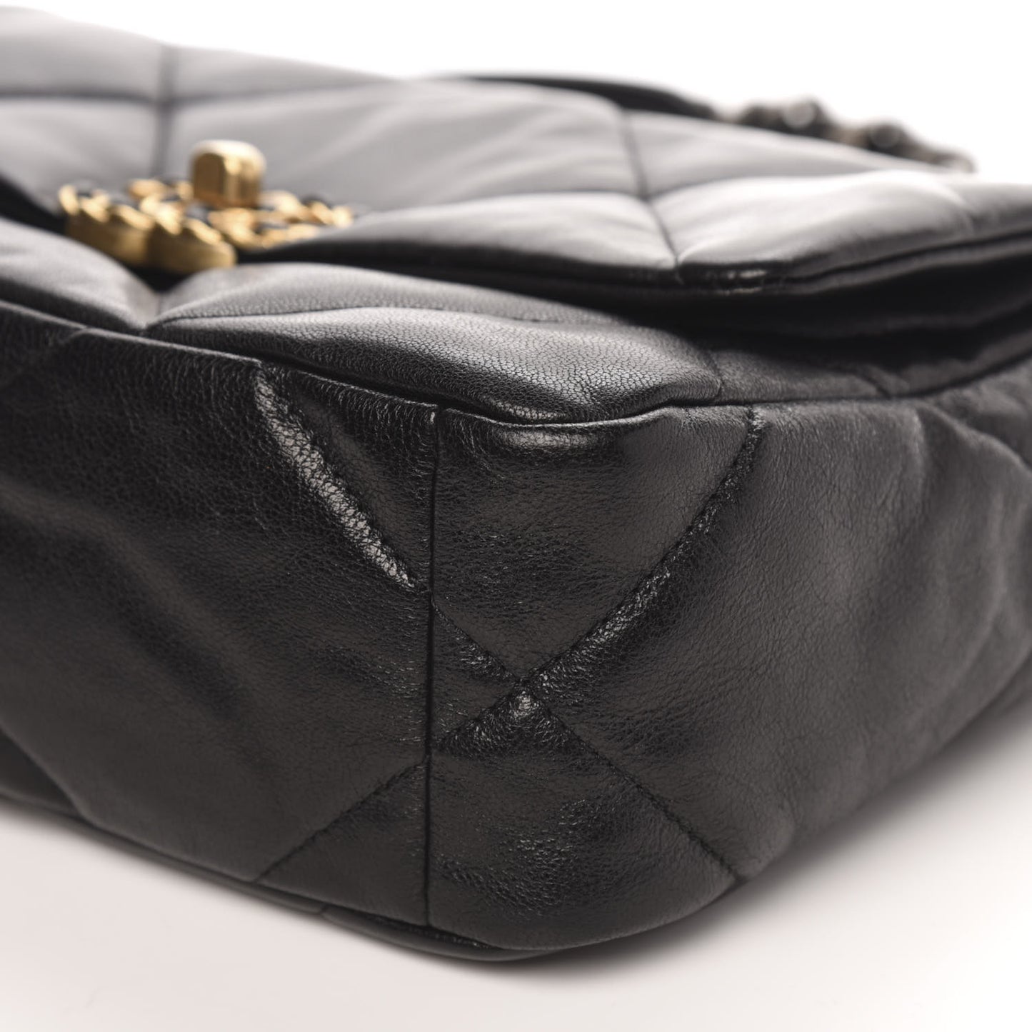 Goatskin Quilted Medium 19 Flap Black