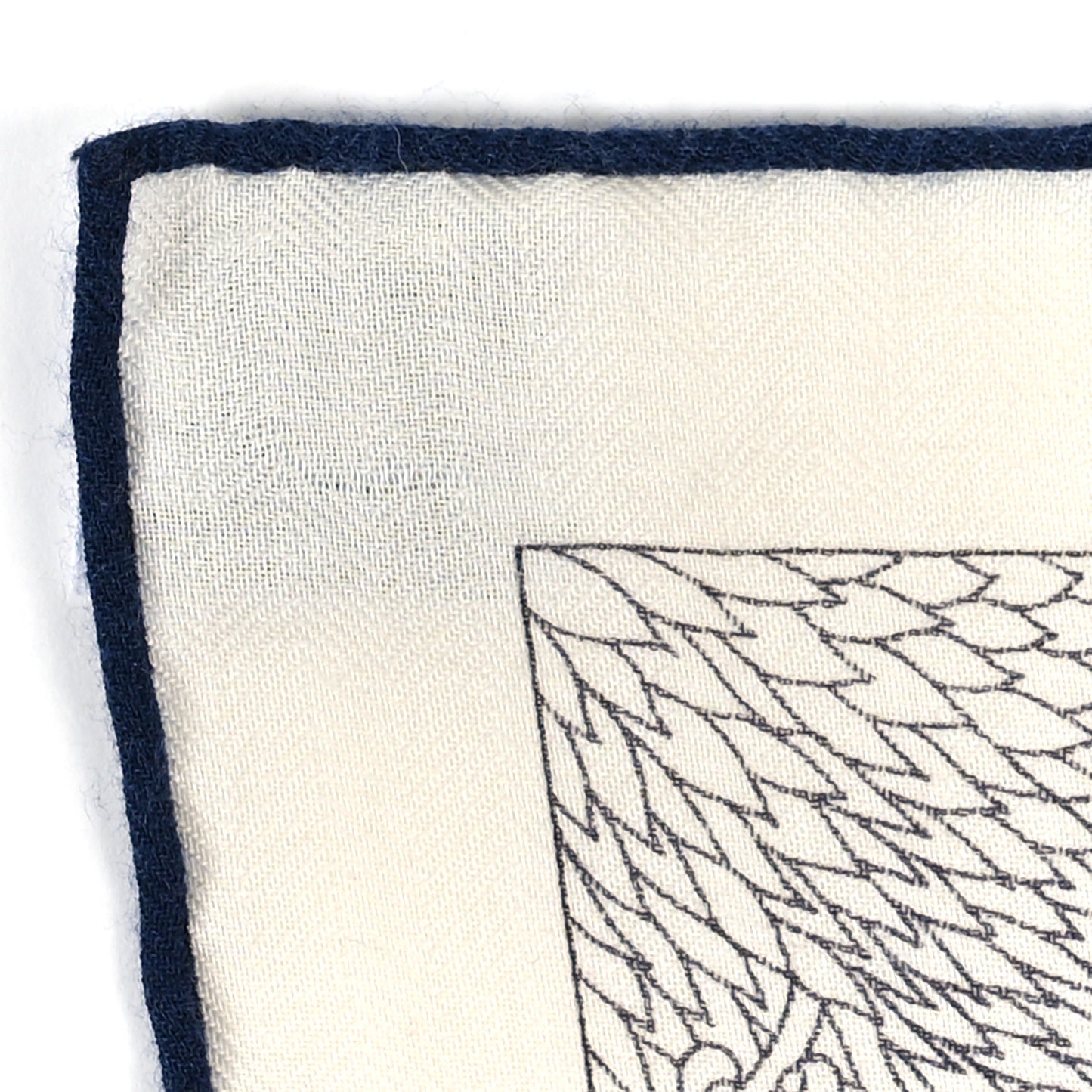 Cashmere Silk Retour a la Nature Shawl 140 White Black Multicolor