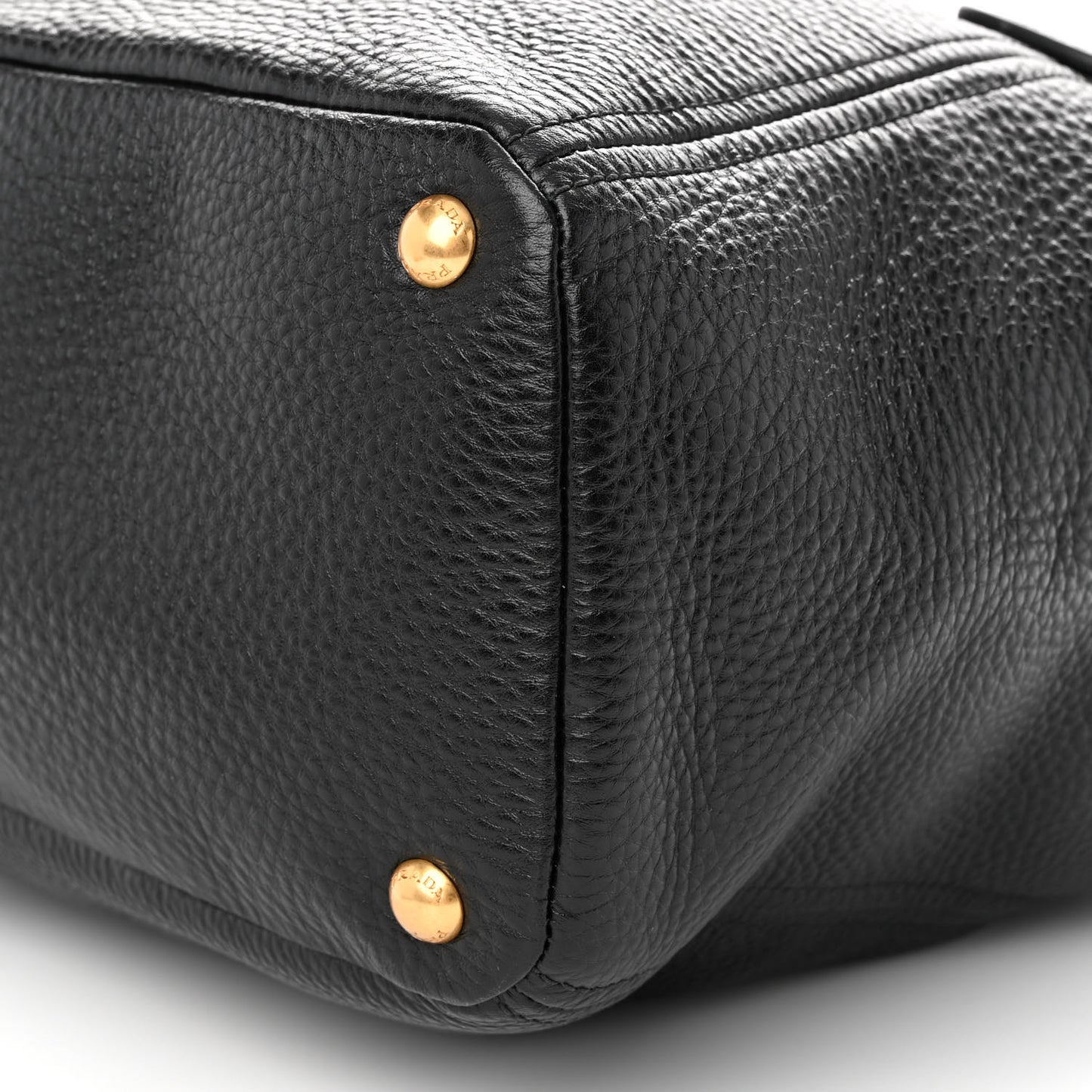Vitello Daino Tote Black