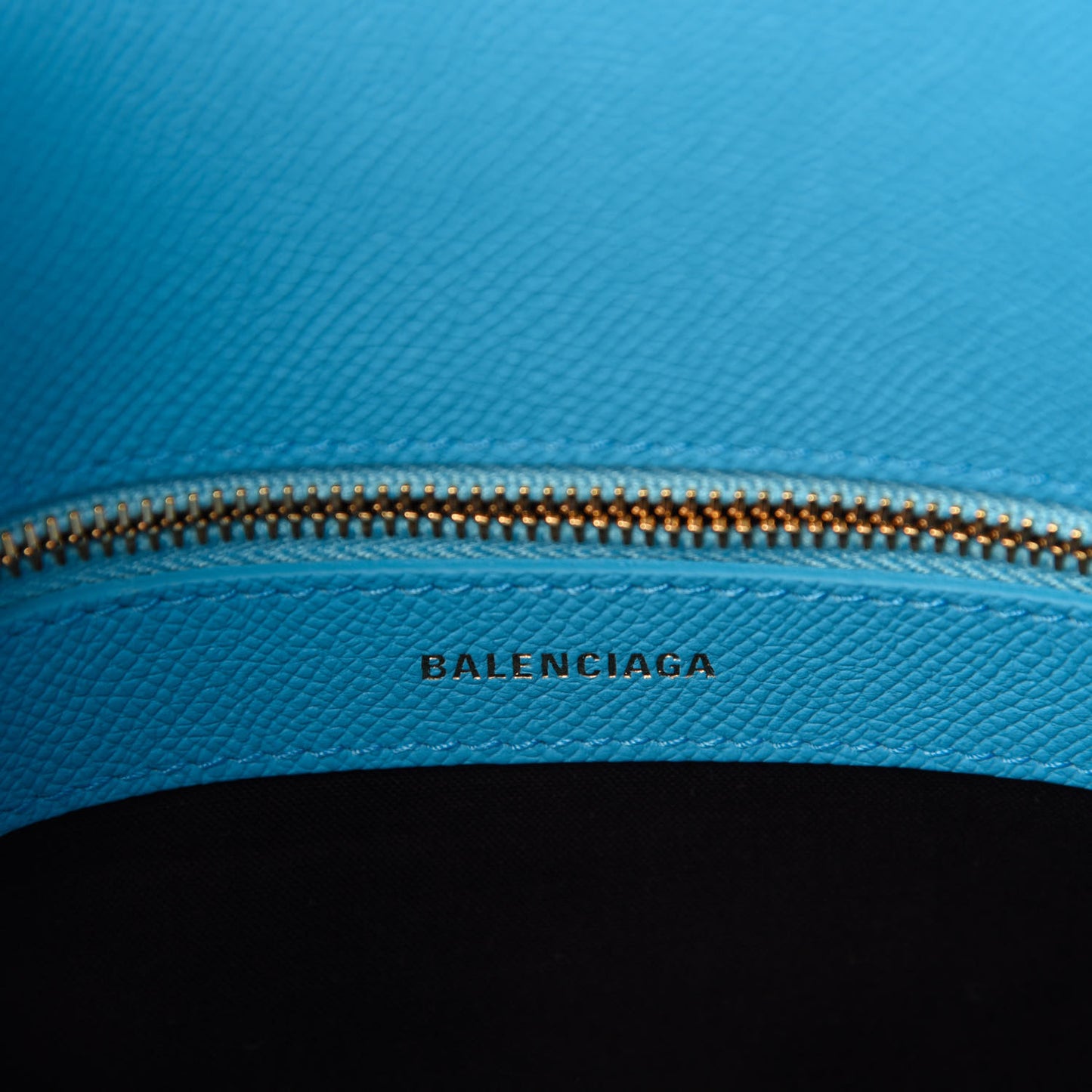 Signature Grained Calfskin Logo S Ville Top Handle Bag Bleu Turquoise