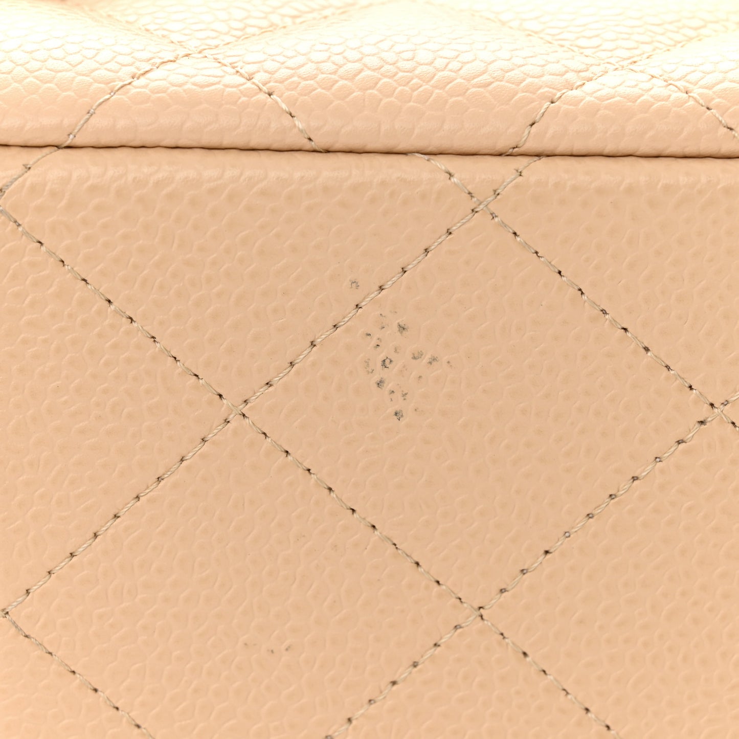 Caviar Quilted Jumbo Double Flap Beige Clair