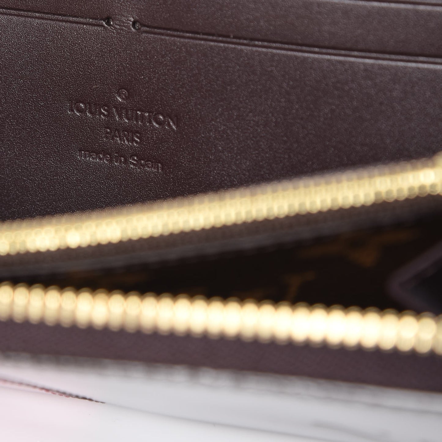 Patent Miroir Clemence Wallet Magenta Black