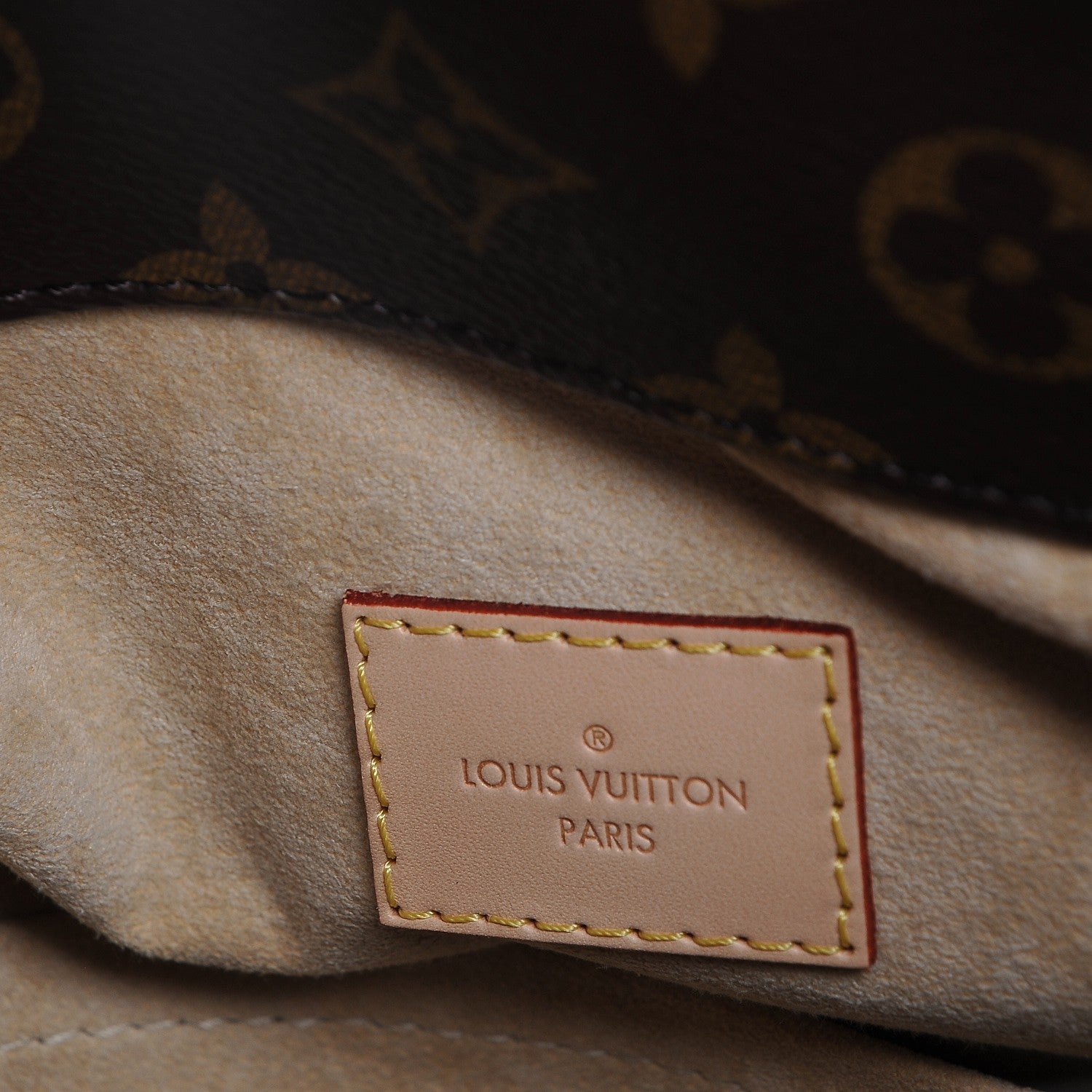 Louis Vuitton Monogram Artsy MM 6 of 9