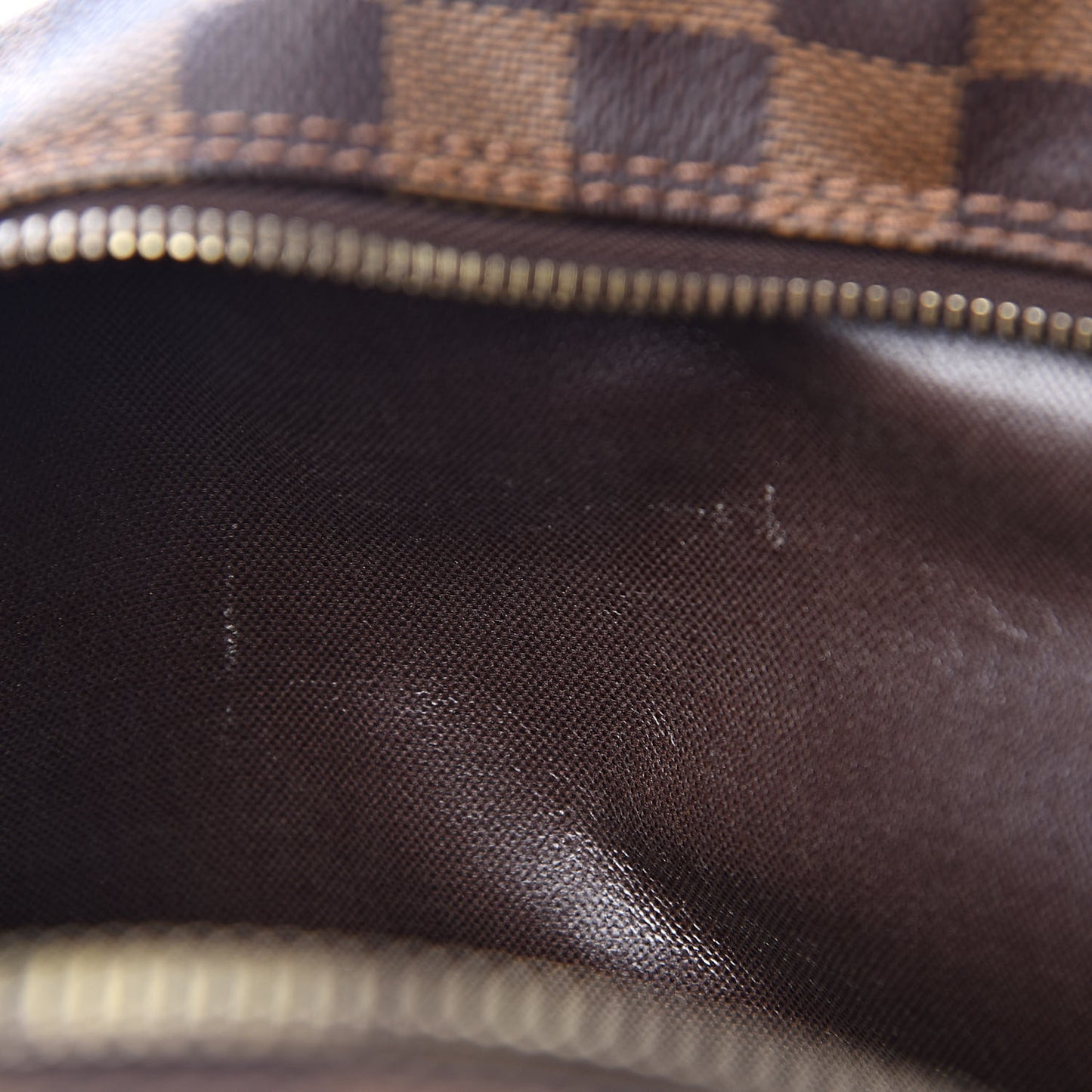 Damier Ebene Toiletry Bag 25