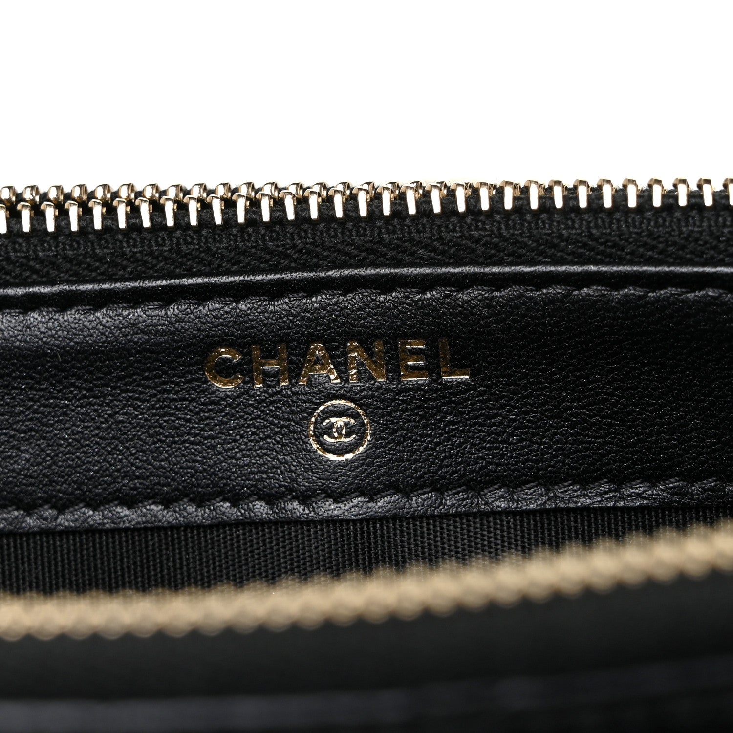 Chanel Iridescent Lambskin Quilted Pearl Clutch With Chain Black 6 of 10