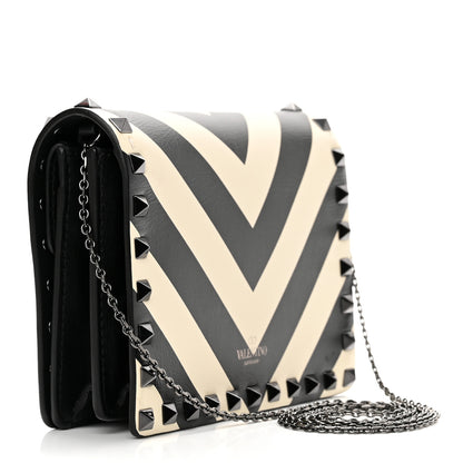Valentino Garavani Vitello Chevron Rockstud Wallet on Chain Light Ivory Black 3 of 10