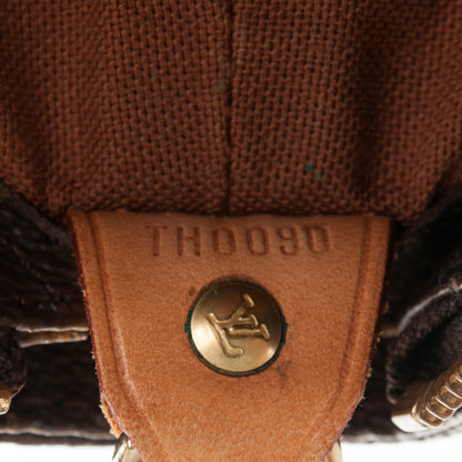 Louis Vuitton Monogram Cabas Mezzo 7 of 7