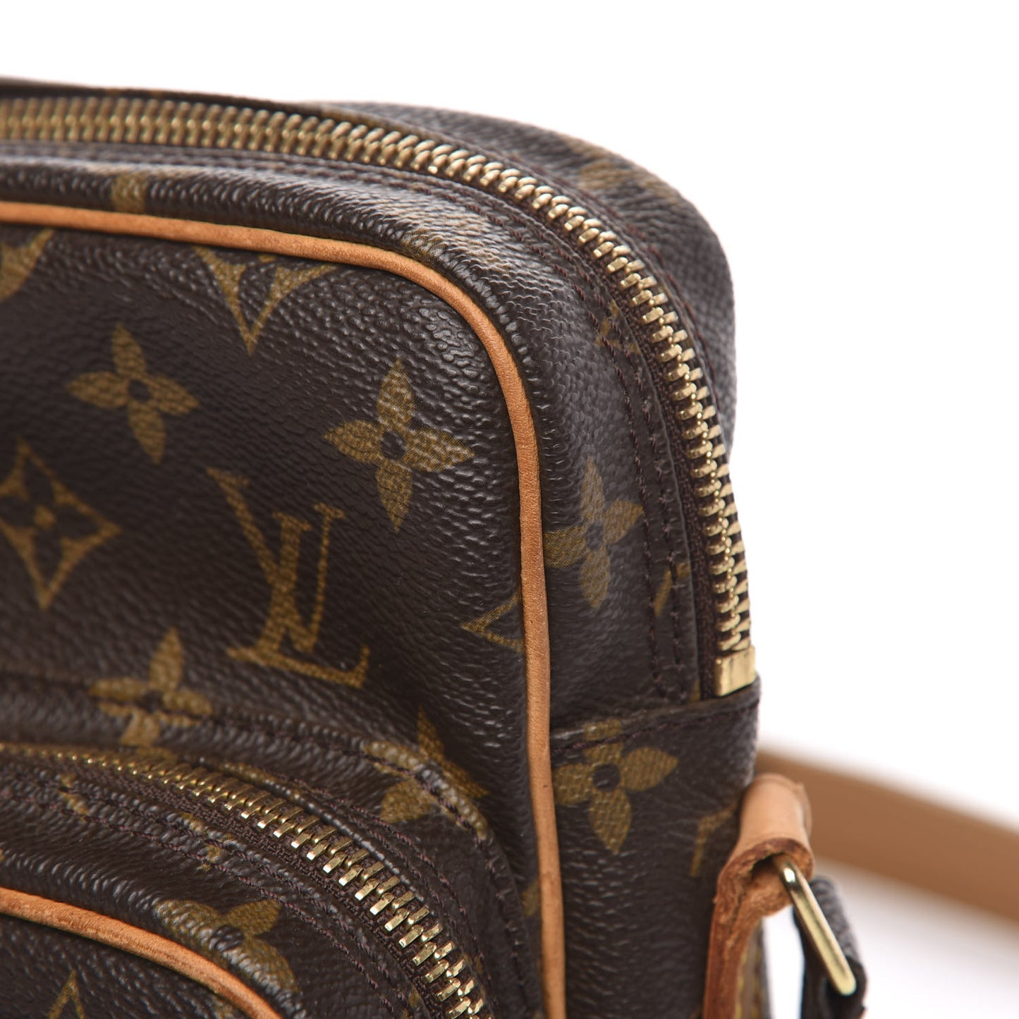 Monogram Amazone