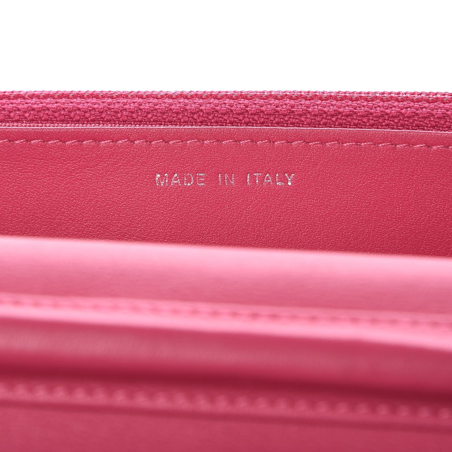 Patent Quilted Wallet On Chain WOC Fuchsia