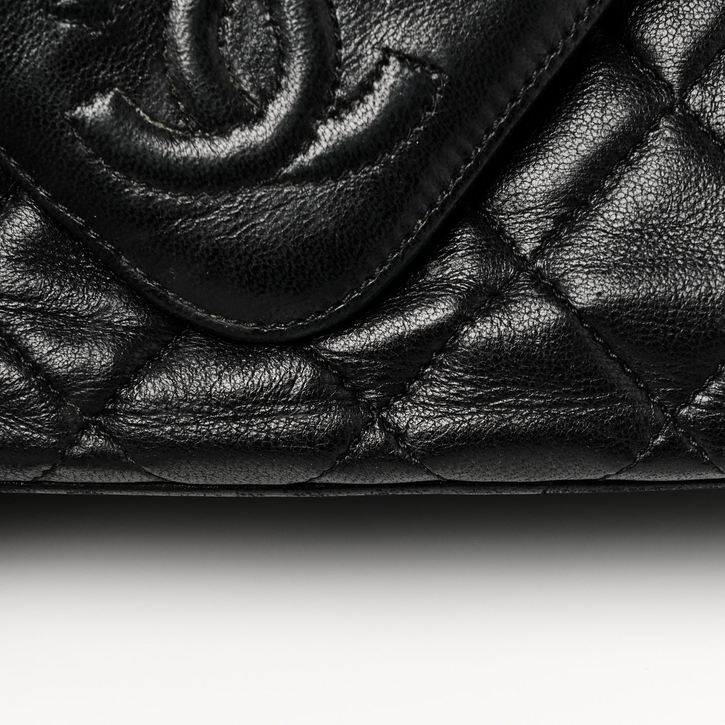 Lambskin Quilted CC Tassel Camera Case Black