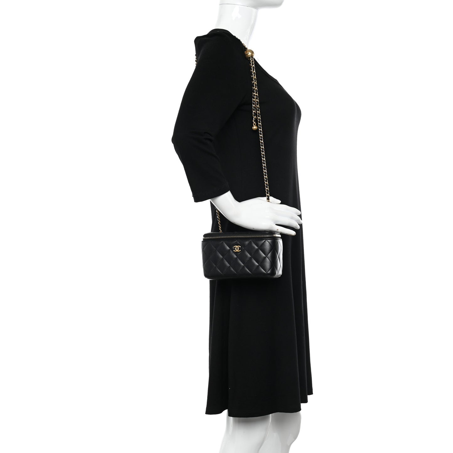 Lambskin Quilted Pearl Crush Small Vanity Case With Chain Black