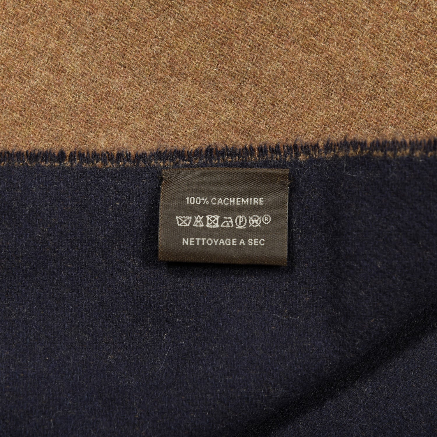 Hermes Cashmere Casaque Chevron Muffler Camel Marine 4 of 4