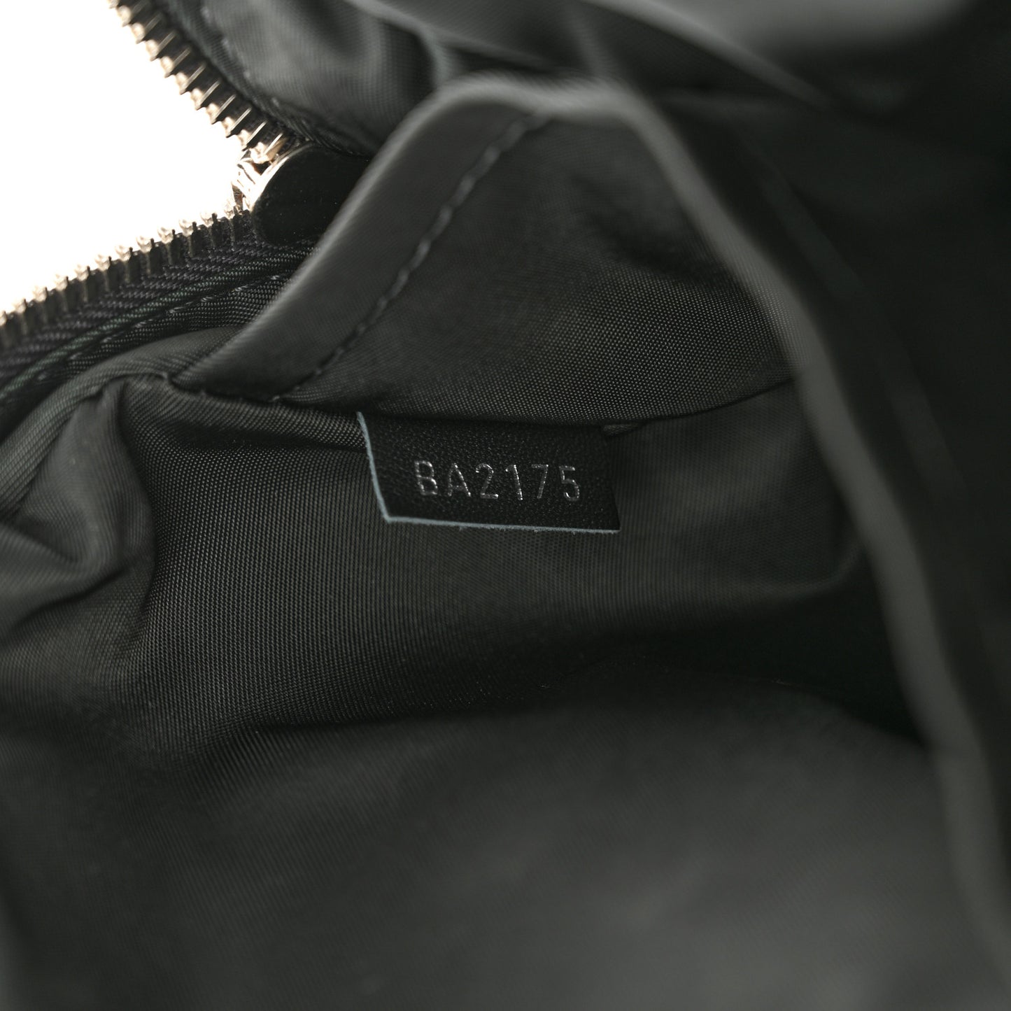 Calfskin Nylon V Line Bumbag Asphalt