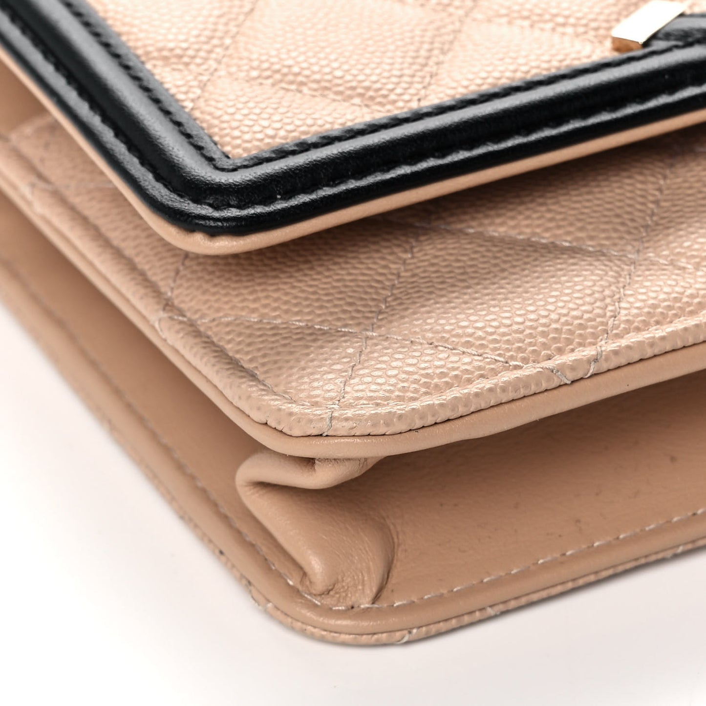 Caviar Quilted CC Filigree Wallet On Chain WOC Beige Black
