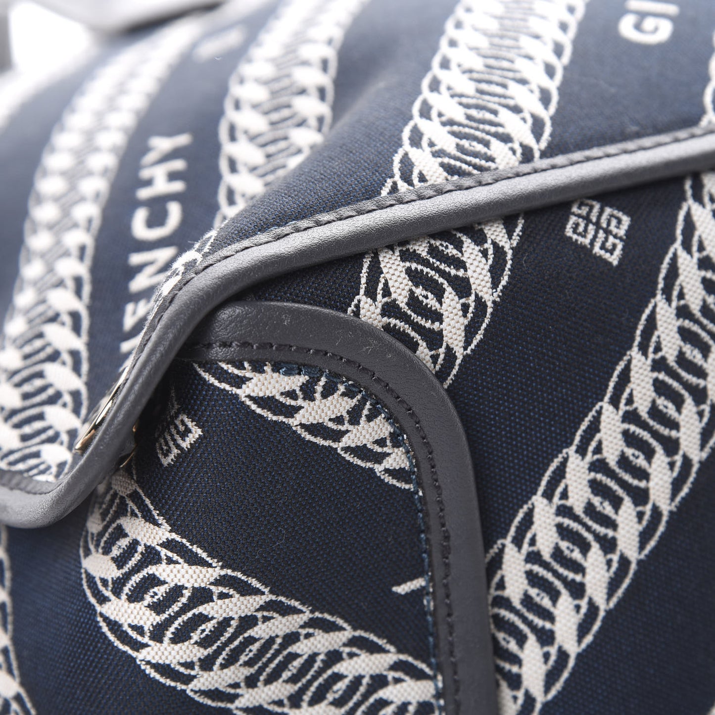 Canvas Jacquard Medium Bond Tote Oil Blue