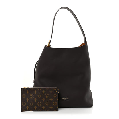 Louis Vuitton Grained Calfskin Low Key Hobo MM Ebene 3 of 10