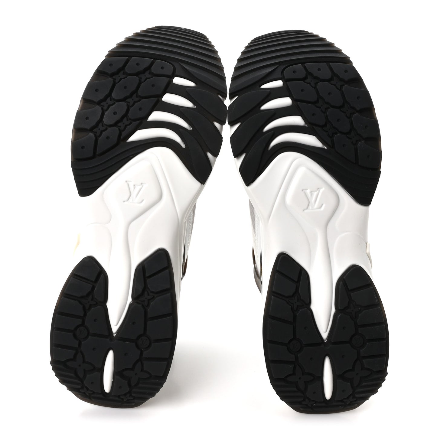 Monogram Calfskin Run 55 Sneakers 40 White