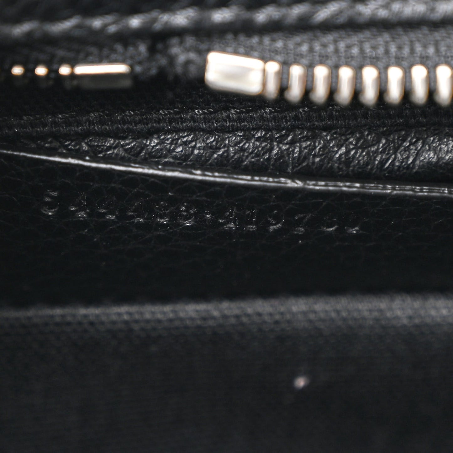 Pebbled Calfskin Small Skull Padlock Zip Around Tote Black