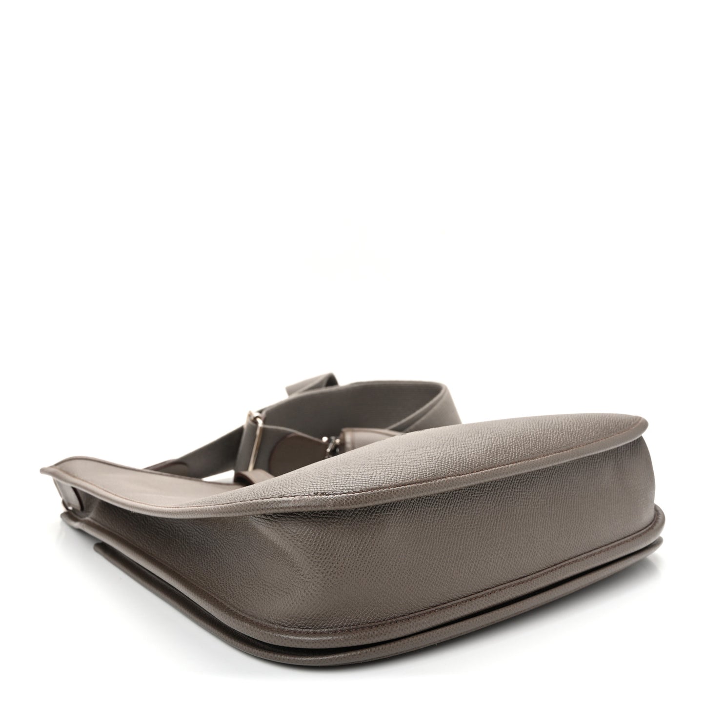 Epsom Evelyne III PM Etain